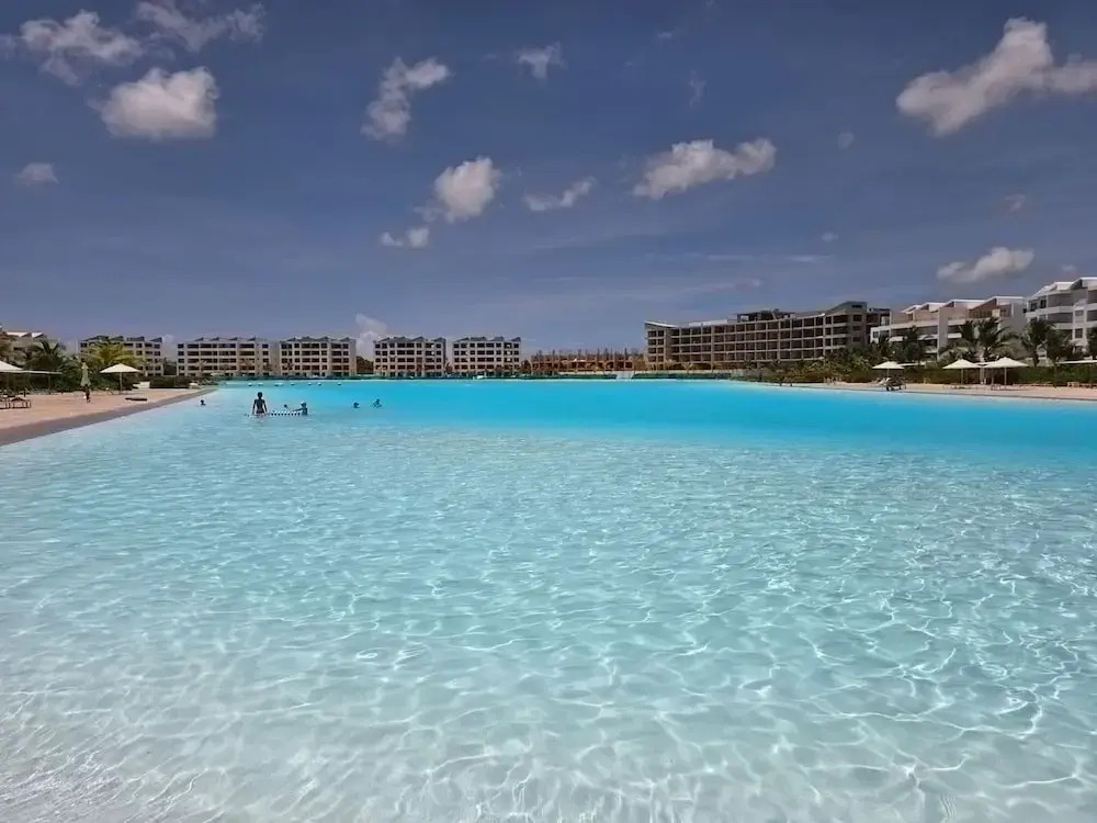Oasis Turquesa Punta Cana Crystal Lagoon
