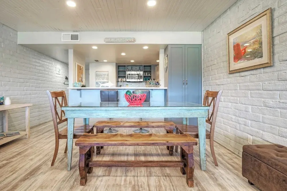 Sleeps 20 3 Condos w/ Beach Access, Pool, Tennis Courts Sea Sands Complex