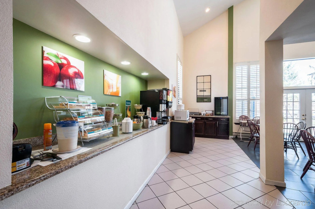Quality Suites