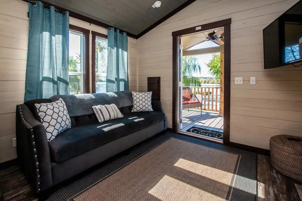 Coosa At River Rocks Landing 1 Bedroom Bungalow