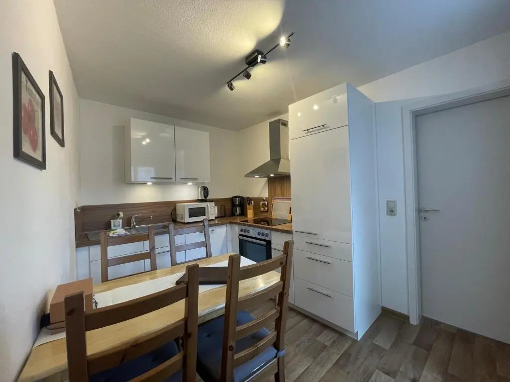 Apartment mit Terrasse No1
