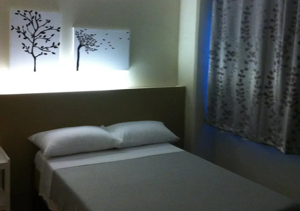 Myras Family Inn