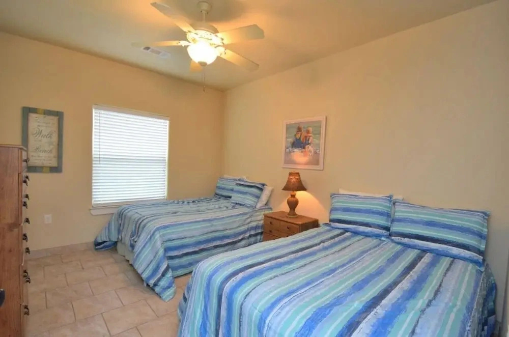 Sum Beach 4 Bedroom Home
