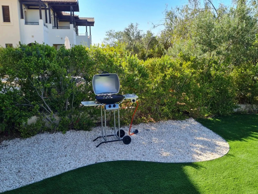 Helios Heights Spirits, Aphrodite Hills Golf Resort
