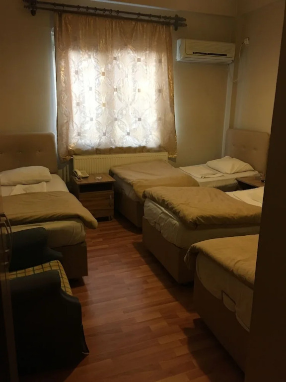 Tac Hotel