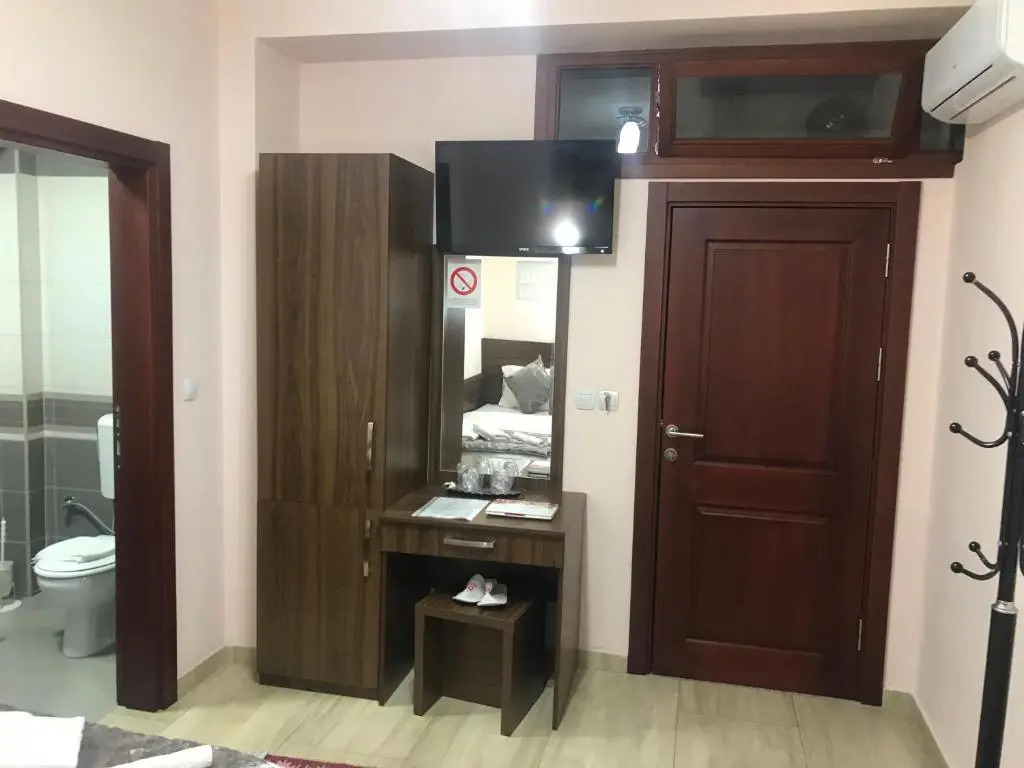 Prenociste&Restoran DM