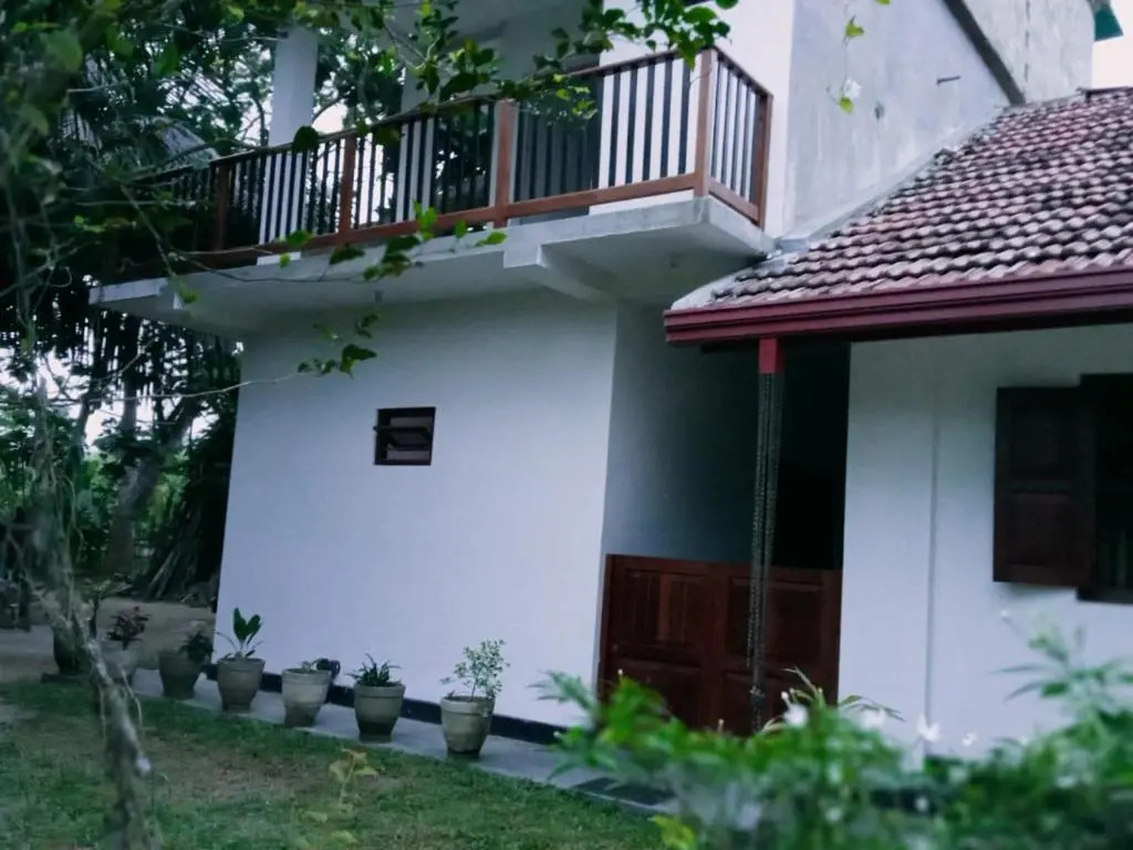 Tavinya Resort