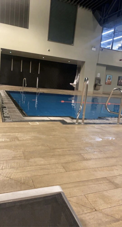 Immaculate 1-bed Condo in Royal Wharf London