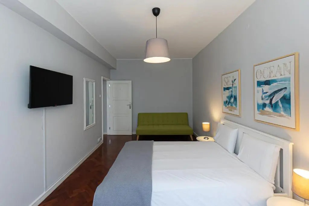 Lollas City House