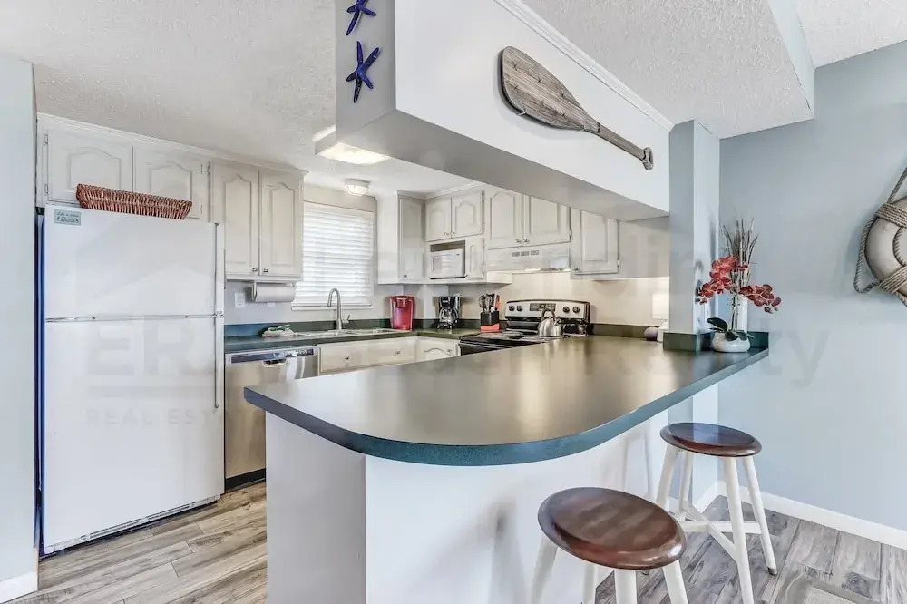 N1 Amelia South 2 Bedroom Apts by RedAwning