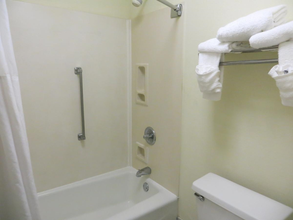 Baymont Inn and Suites - Florence