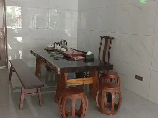 Yuanyang Guangtian Intelligent Hotel