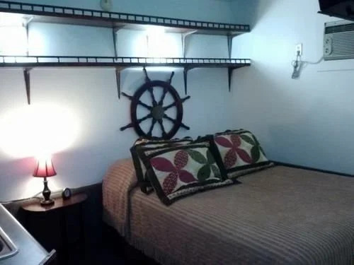 Bay Side Resort
