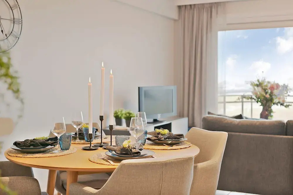 Lovely Apartment With Stunning Sea-view