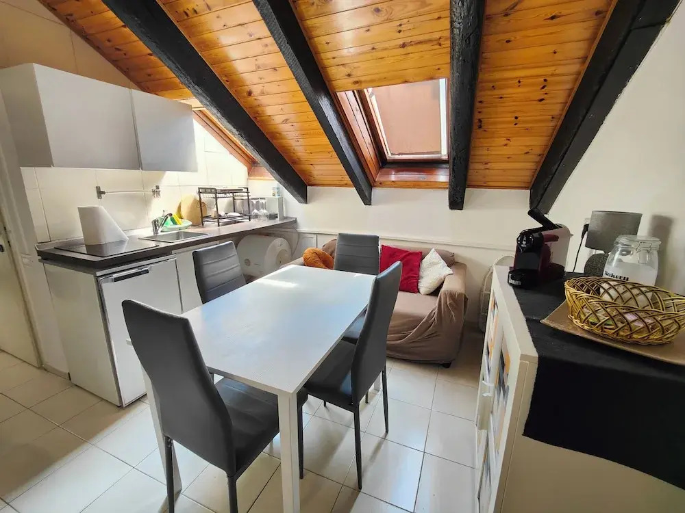 Mercanti Attic Version