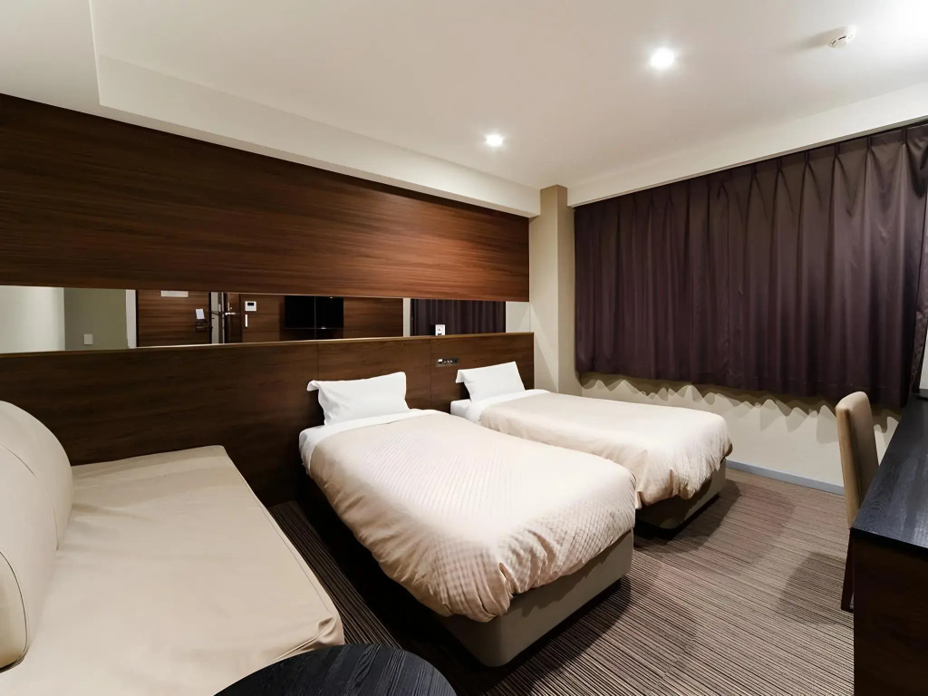 Osaka Fujiya Hotel