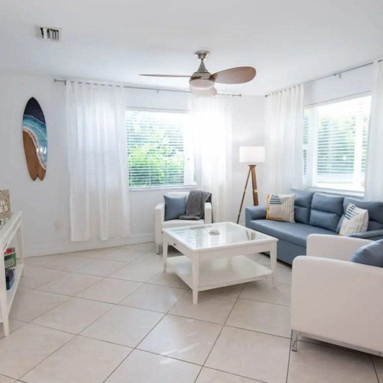 Fort Pierce - 2BD 2BA Tropical Surfside Retreat