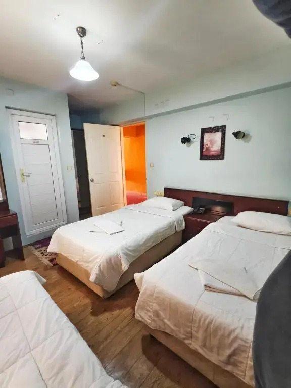 Hotel Three B Marine Sigacik