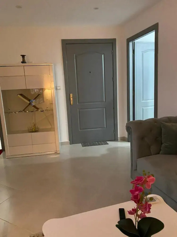 Stunning 1-bed Apartment in Tanger