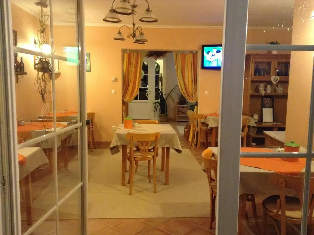 Hotel Zsida