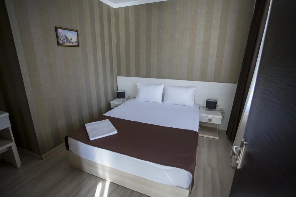 Hotel & Cafe Batus