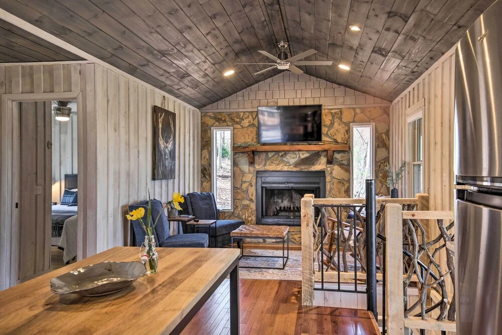 Serene Cabin Getaway w/ 2 Decks + Mountain Views!
