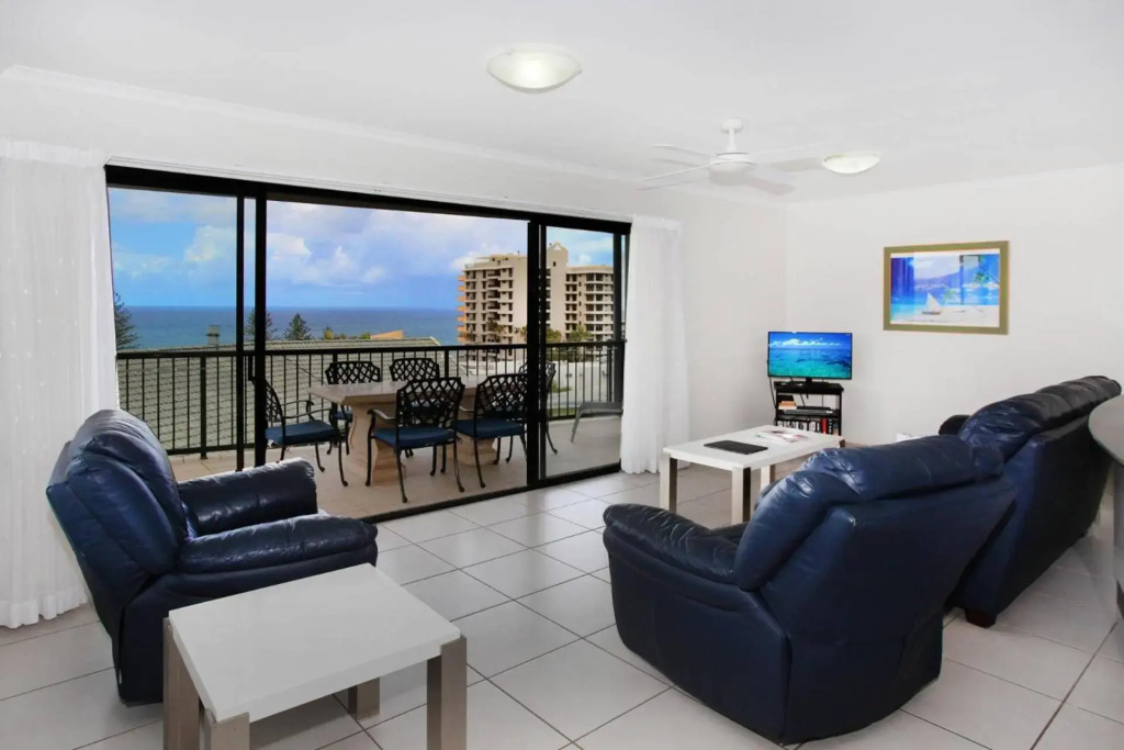 Unit 4 'Beaumont Sur Mer', Coolum Beach