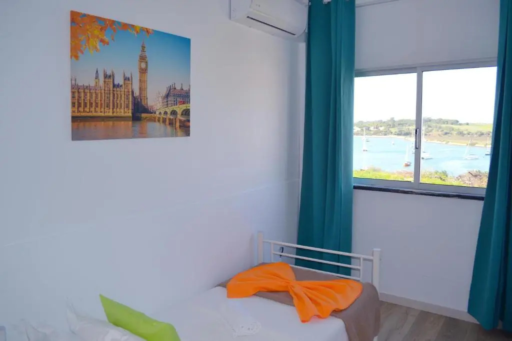 Ria Guest House