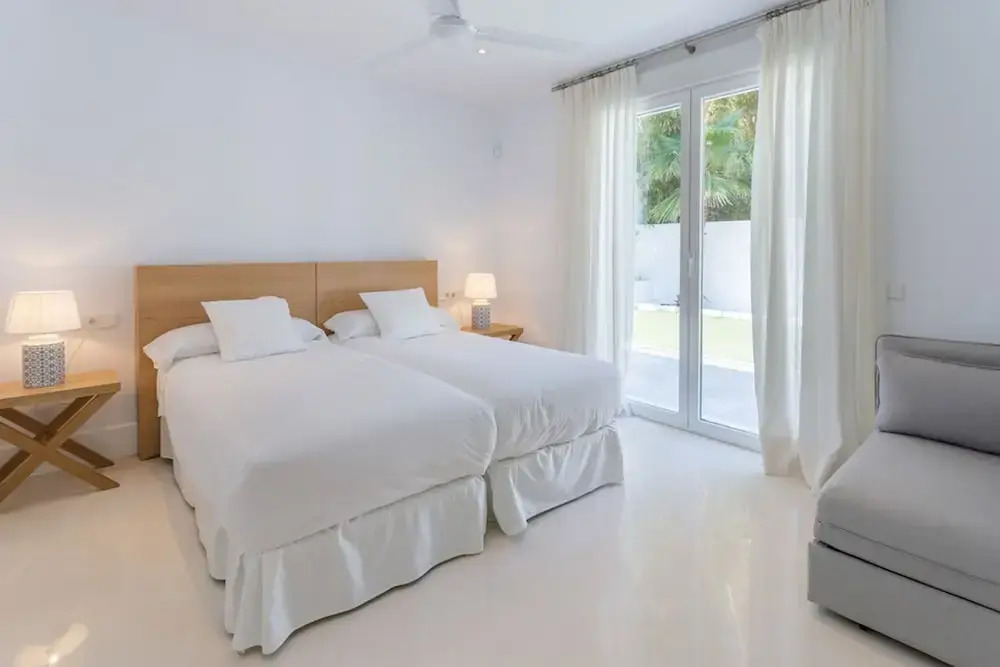 Spectacular Villa with private pool and garden. El Noruego