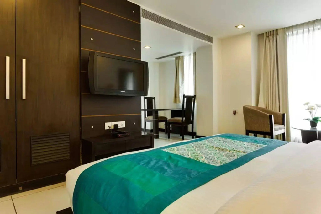 Corporate stays-Suncity
