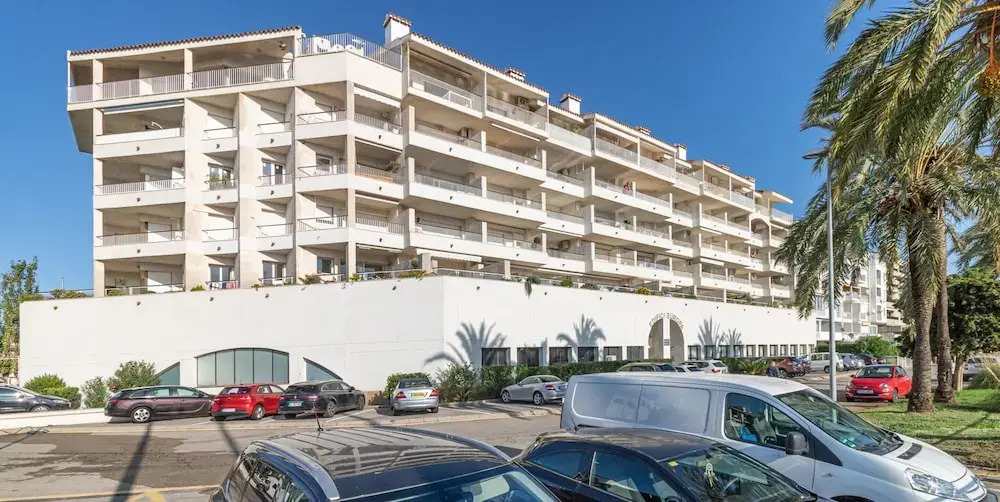 Top-floor Views in Empuriabrava