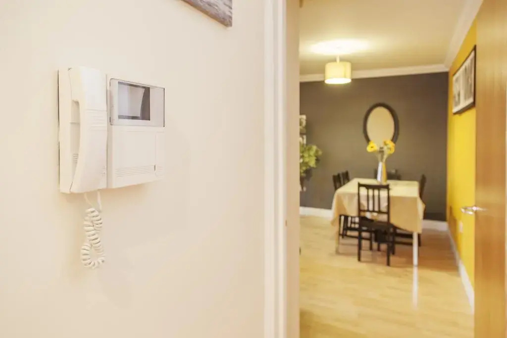 Prime Location Lets - Clarence House Serviced Apartments