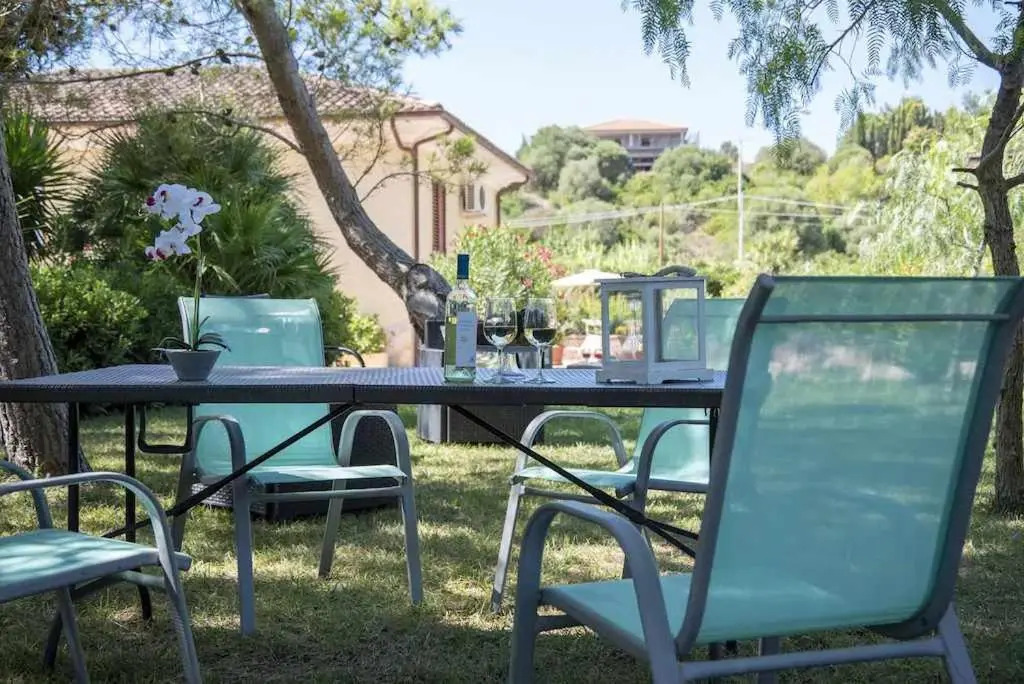 Alghero Villa Maestrale con veranda coperta giardino 4 camere 3 bagni