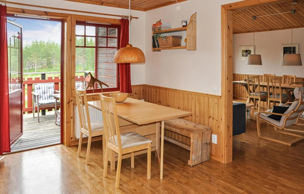 4 Bedroom Stunning Home In Särna