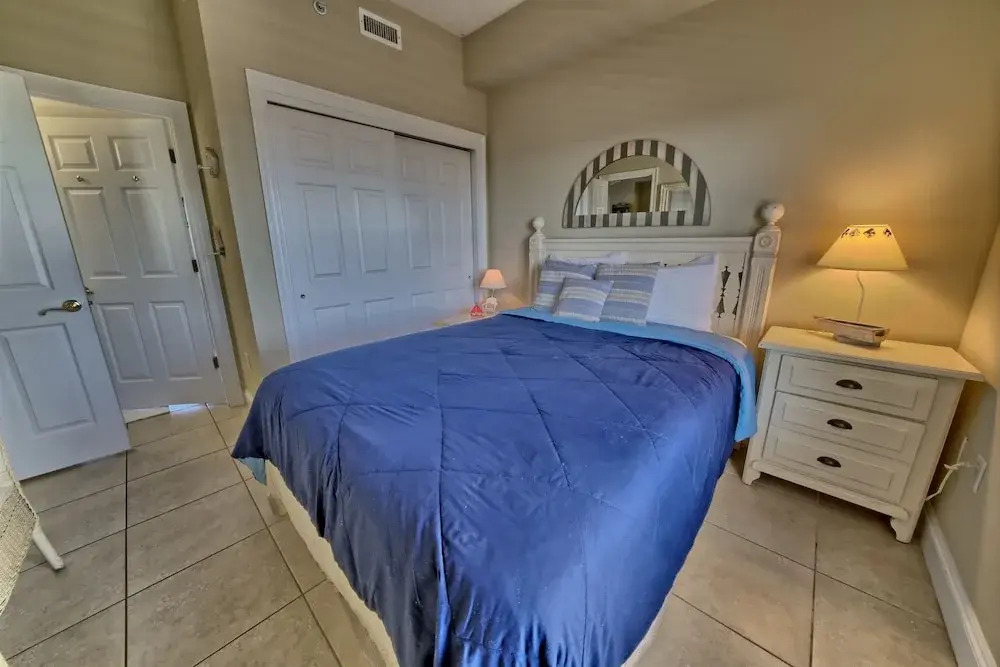 Wondrous Condo with Beach Access and Poolside Beach - Unit 2103 by RedAwning
