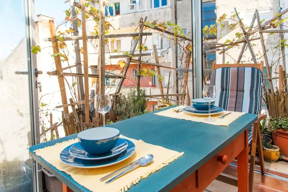 Bohemianquarter-chicmansard For 22