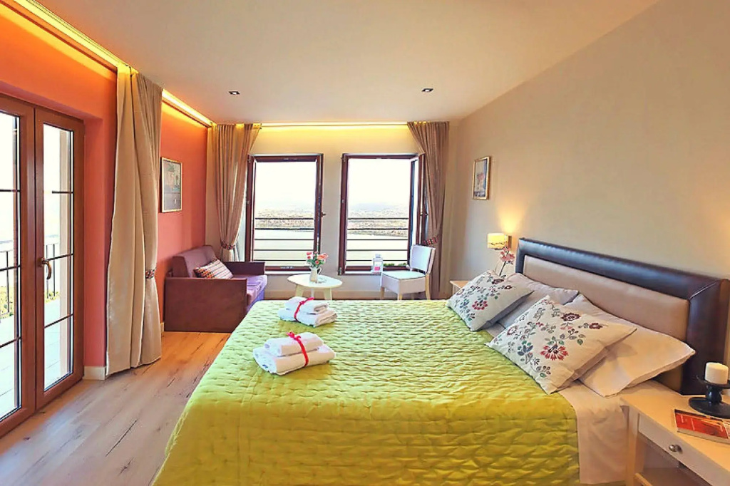 Arktos Hotel
