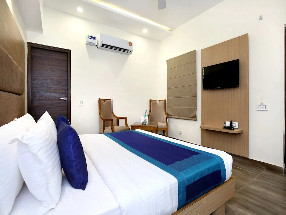 OYO 9986 Hotel Hashtag