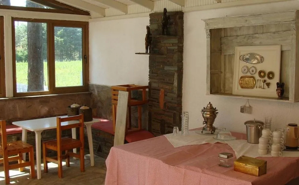 Xanthos Rooms