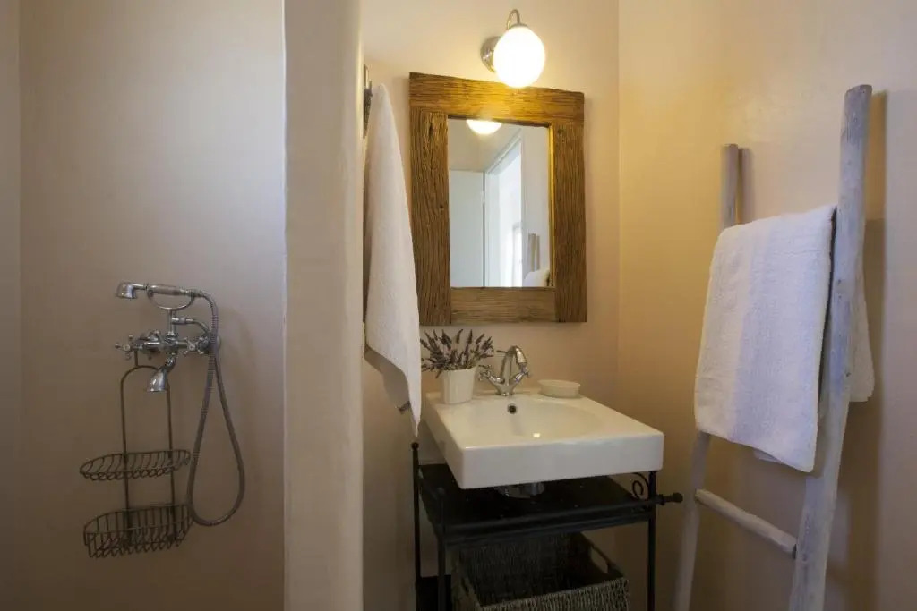 Kallisti Elia · Serene holiday villa - Views, nr Best family Beach