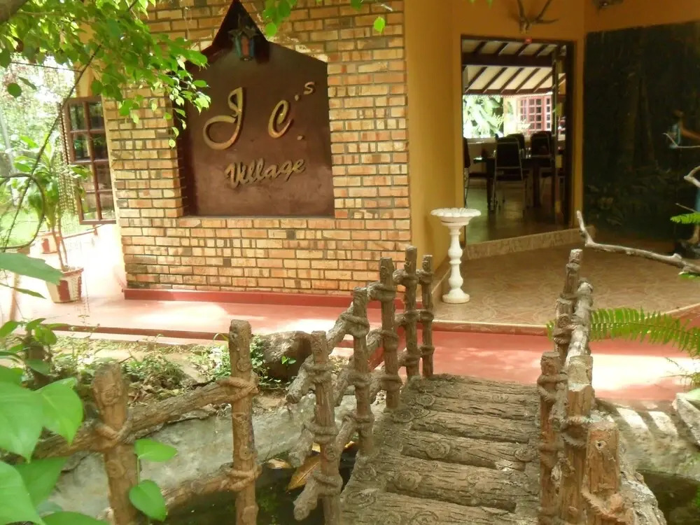 Yapagama Village