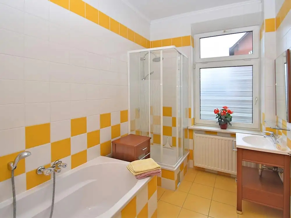 Exklusives Gruppenhaus mit home cinema