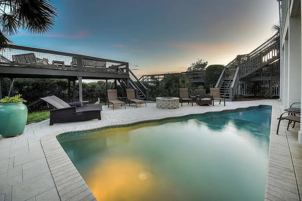 Hakuna Matata 8 Bedroom Holiday Home by Five Star Properties