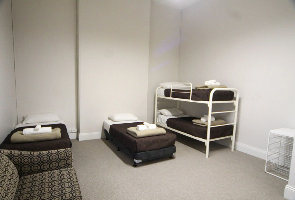 Seafield Tower Glenelg Apartment