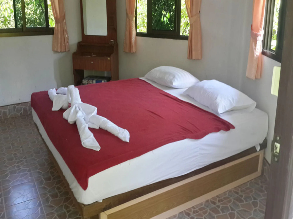 Khaosok jungle hostel Branch 1