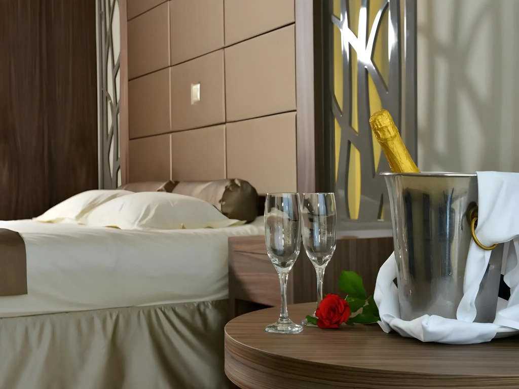 Adams Beach Hotel & Spa