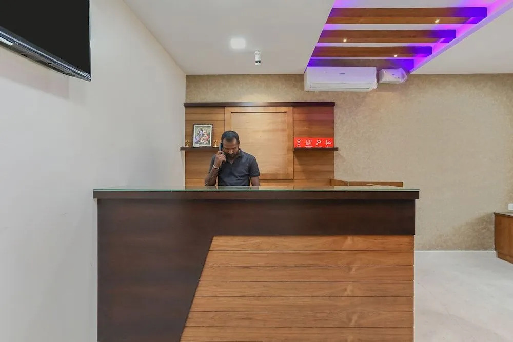 Oyo 24264 Monisha Residency