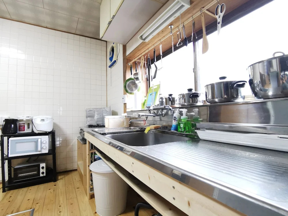 Kosera Hirado, Entire Unit Available for Rent