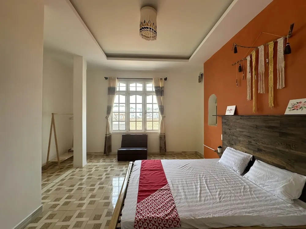 SPOT ON 1229 Happy Dream Homestay