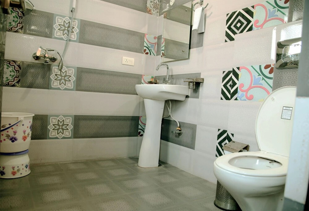 FabHotel Diamond